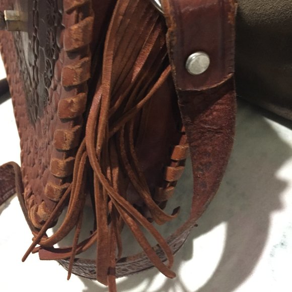 VINTAGE LEATHER SADDLE HANDBAGS - Picture 7 of 8